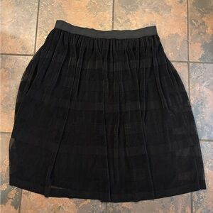 $3 SALE 💜Thompson Black A-Line Skirt